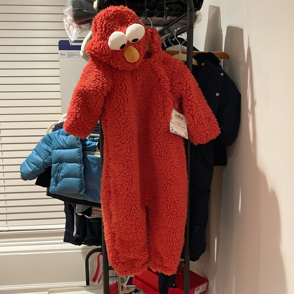 Pottery Barn kids Elmo costume NWT. Size 12-24 month. - Picture 2 of 5